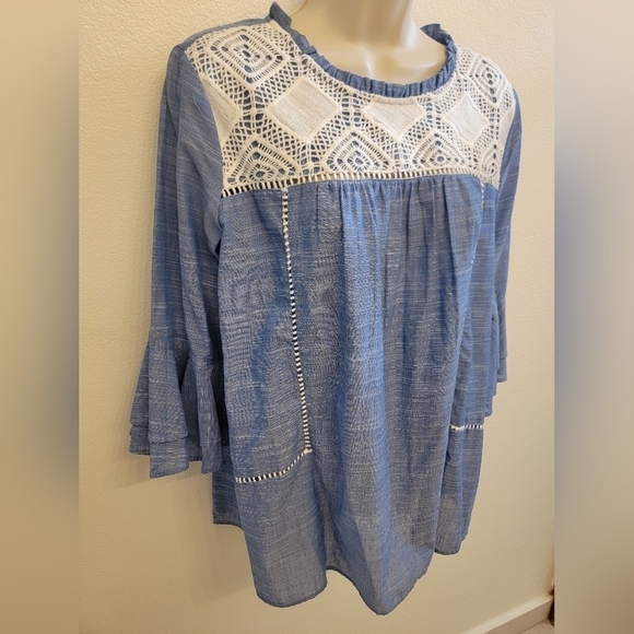 Loft Ladies Blouse with Crochet Details - Picture 4 of 7